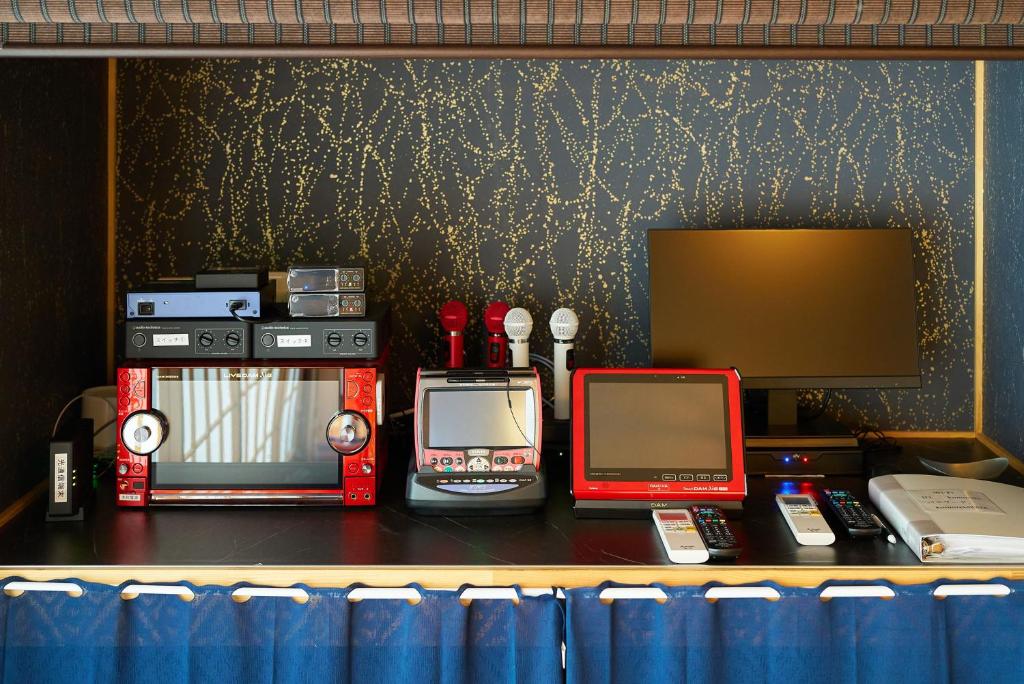 Azumino Villa Komorebi Karaoke Tv Setup
