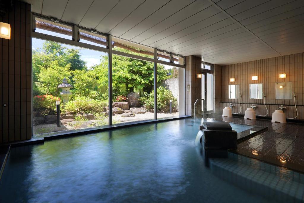 Bekkan Fujiya Ryokan Indoor Onsen Bath