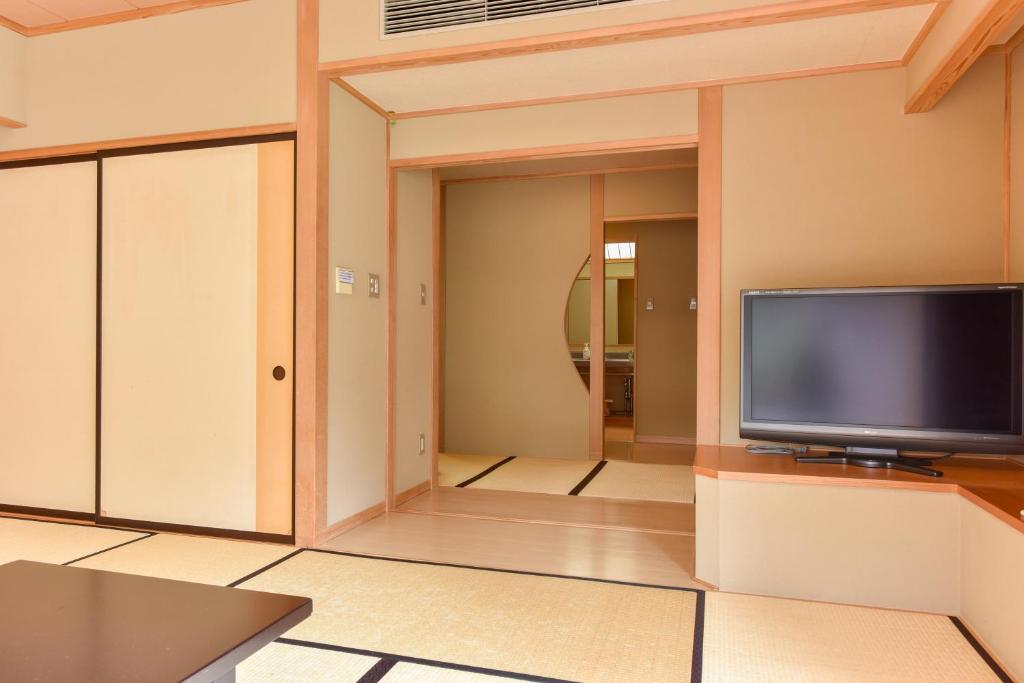 Bekkan Fujiya Ryokan Tatami Room