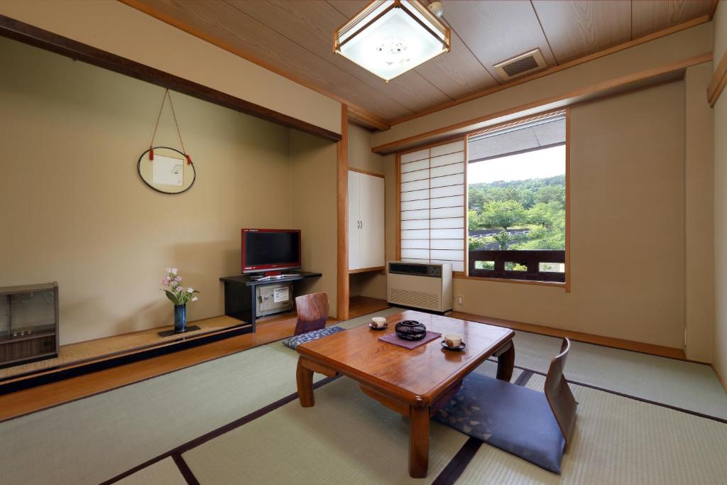 Bekkan Fujiya Ryokan Tatami Room