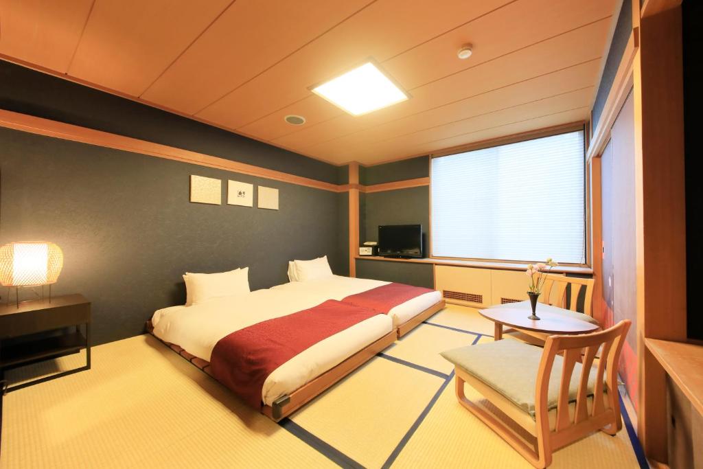 Bettei Koyoi Tatami Bedroom