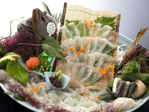 Biyunoyado Ryochikubettei Fugu Sashimi Platter