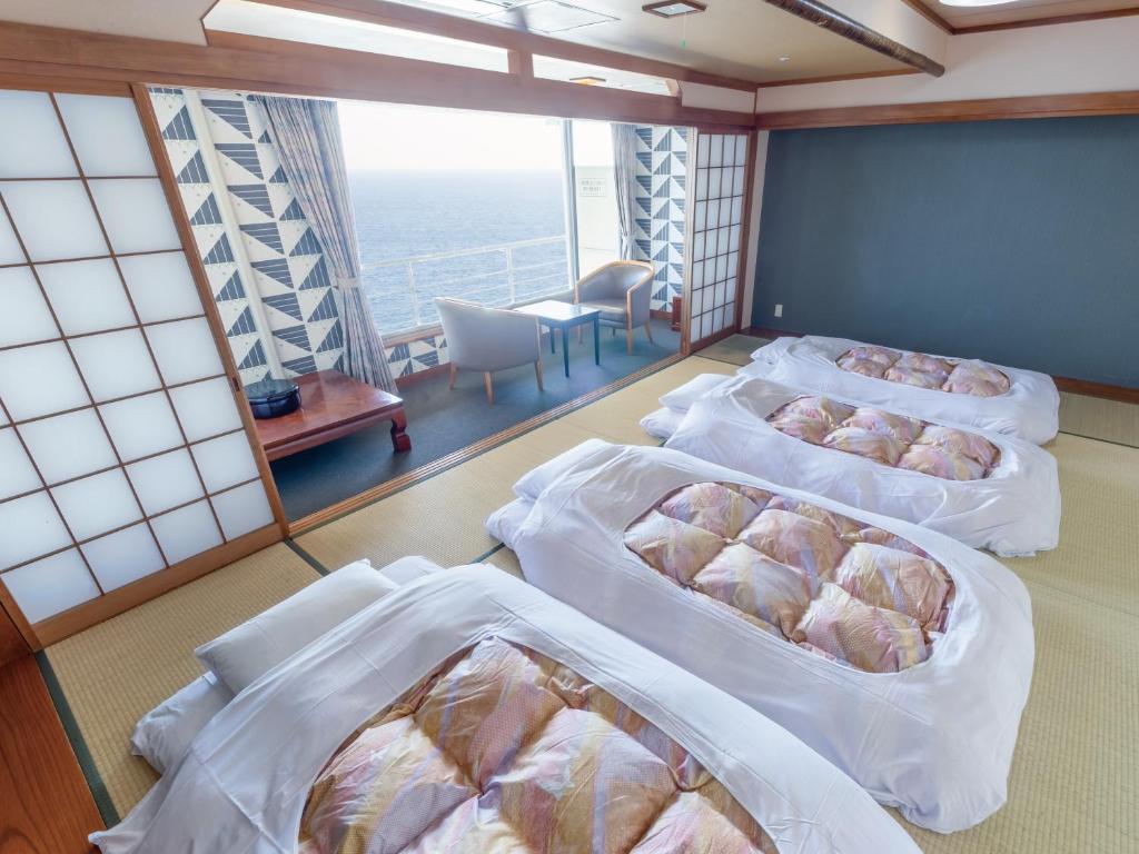 Blue Ocean Ryokan Ocean View Tatami Room