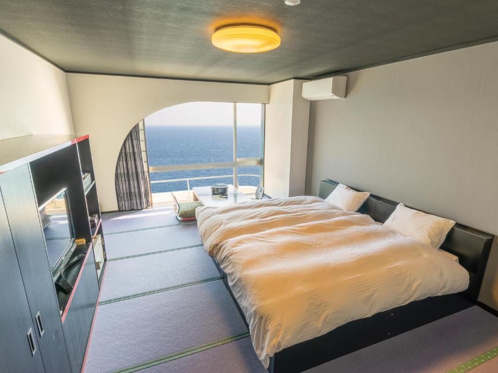 Blue Ocean Ryokan Ocean View Tatami Room