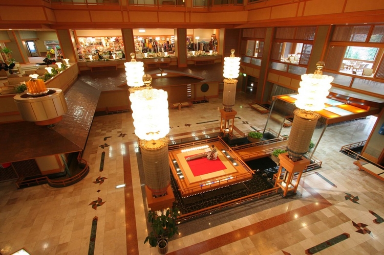 Bobata Onsen Yahataya Lobby Atrium