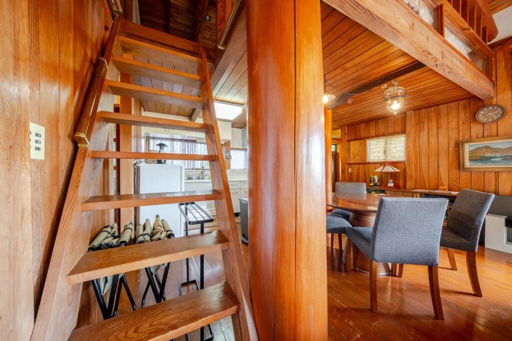 Bogaian Wooden Loft Room