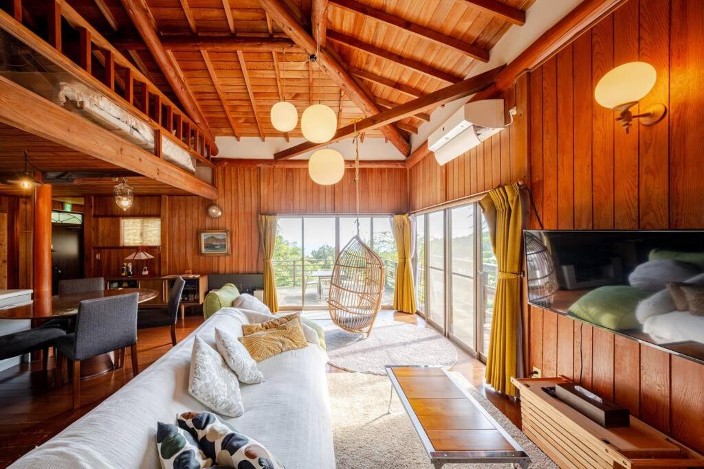 Bogaian Wooden Lounge Room