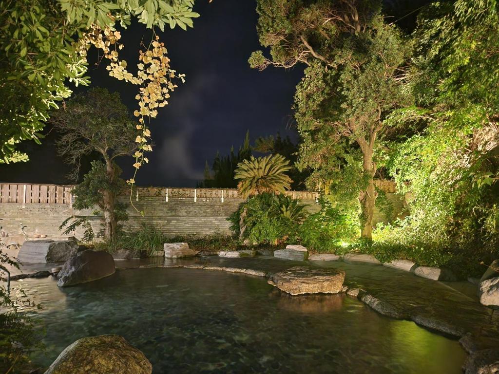 Cetus Royal Hotel Outdoor Onsen Night