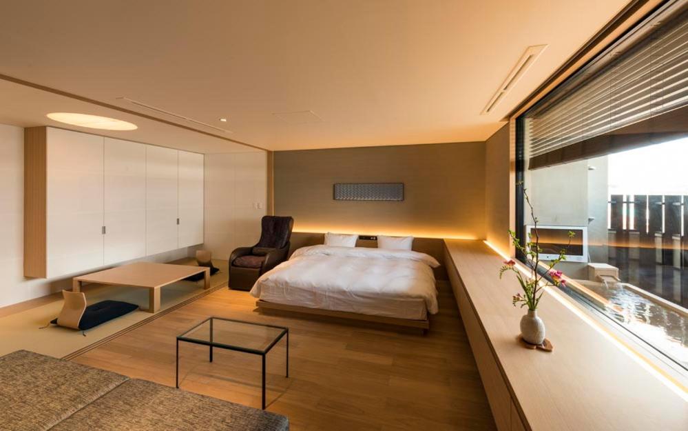 Chikurakan Modern Japanese Room