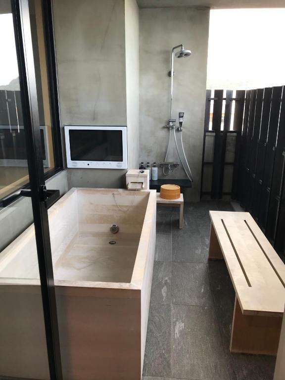 Chikurakan Open Air Bath