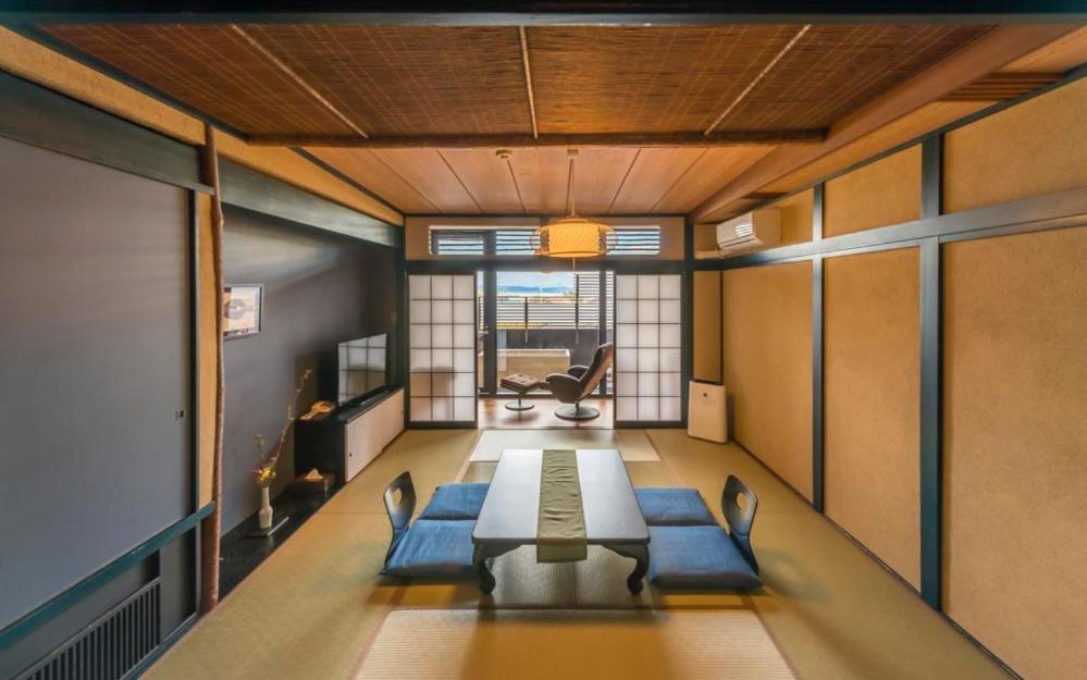 Chikurakan Tatami Room