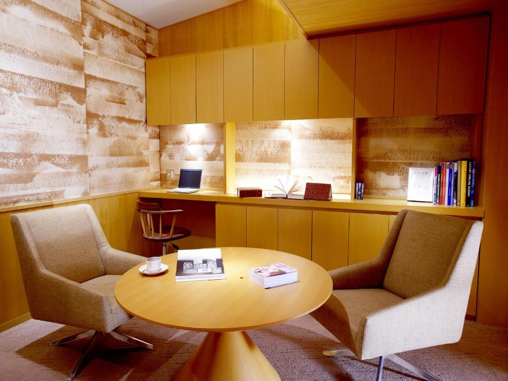 Chikusenso Mt Zao Onsen Resort Spa Lounge Seating Area