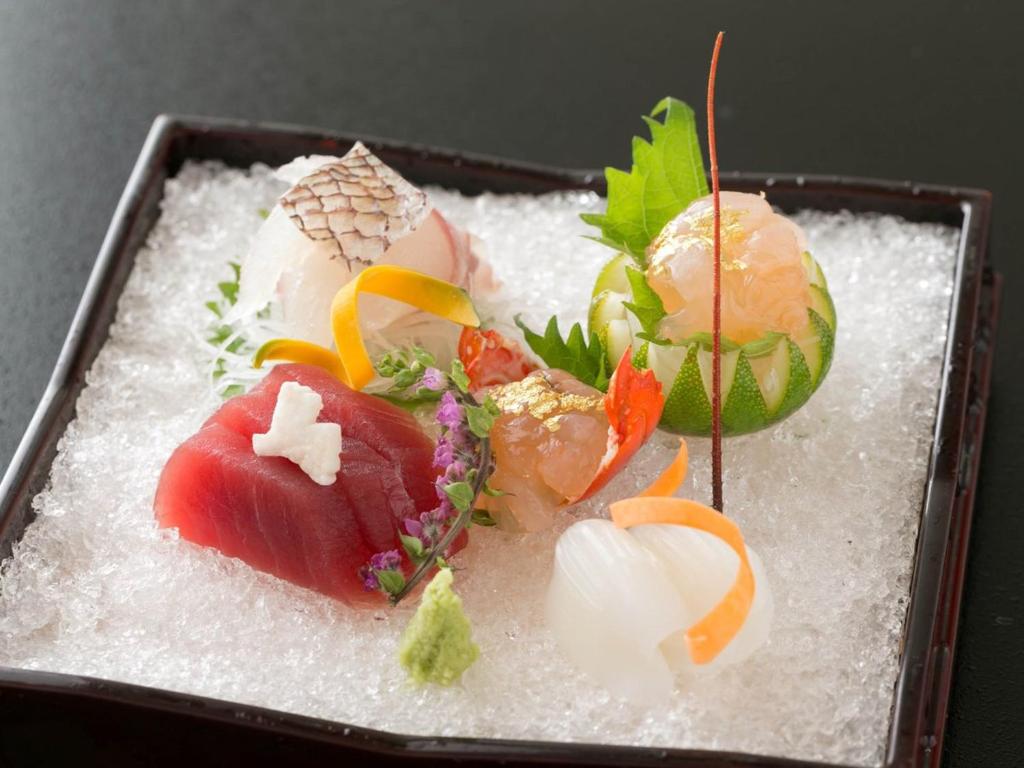 Chosenkaku Kameya Sashimi Platter