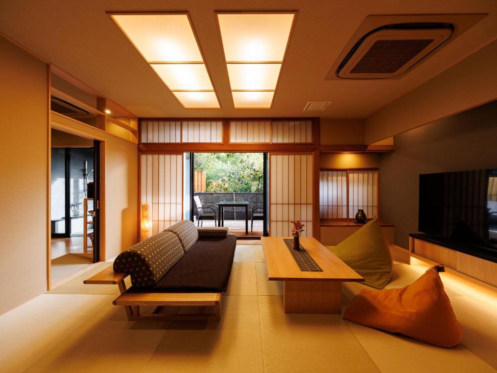Chosenkaku Kameya Tatami Room