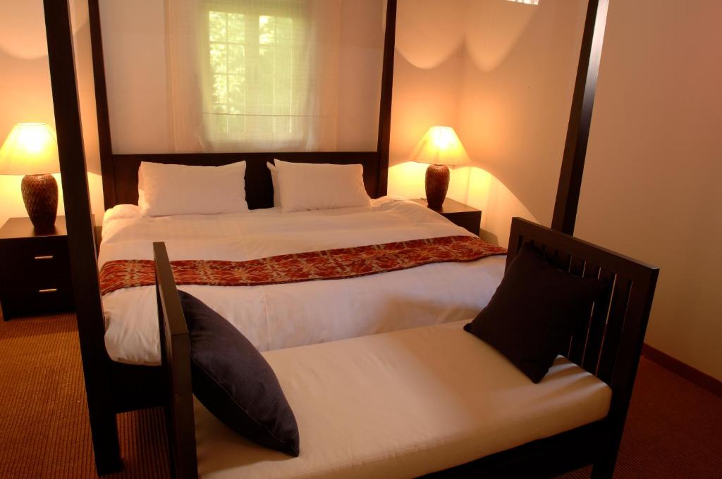 Corte Largo Izukogen Bedroom