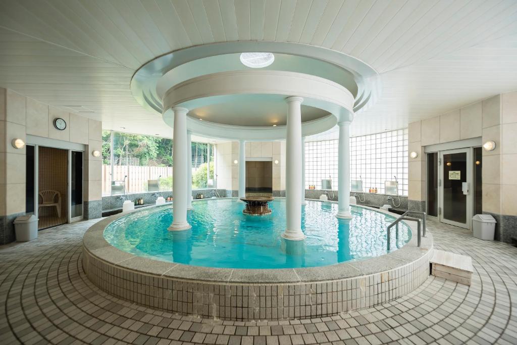 Crystal View Hotel Indoor Onsen Pool