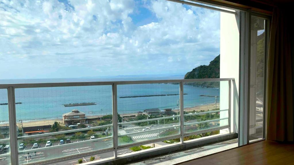 Crystal View Hotel Ocean View Room