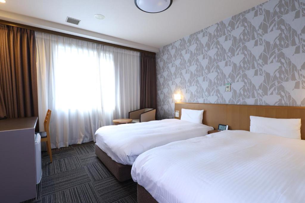 Dormy Inn Chiba Soga Twin Room