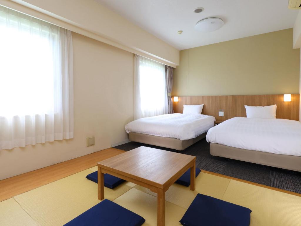 Dormy Inn Express Mikawa Anjo Tatami Twin Room