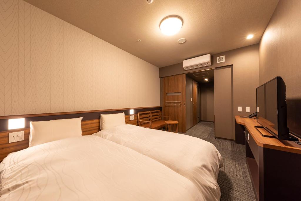 Dormy Inn Kawasaki Twin Room