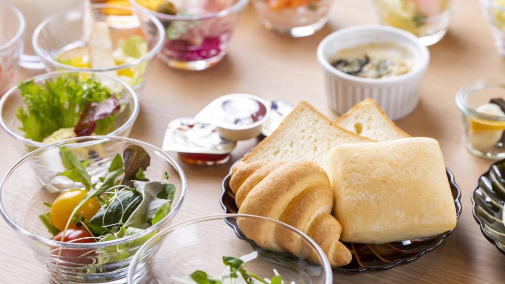 Dormy Inn Kofu Marunouchi Breakfast Bread Salad
