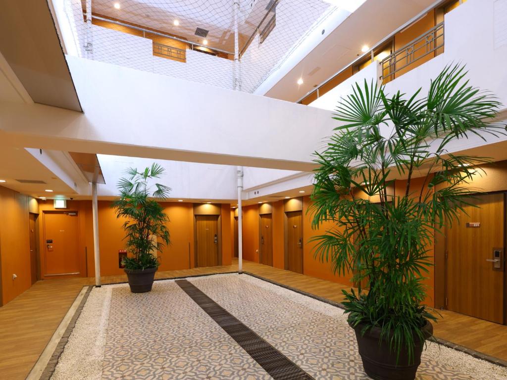 Dormy Inn Niigata Indoor Courtyard