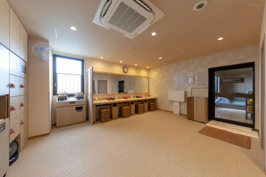 Dormy Inn Premium Fukui Bathhouse Changing Room