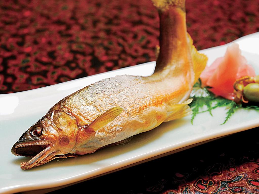 Echigo Nagano Onsen Rankeiso Grilled Fish Dish