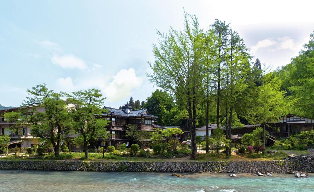 Echigo Nagano Onsen Rankeiso Riverside Exterior