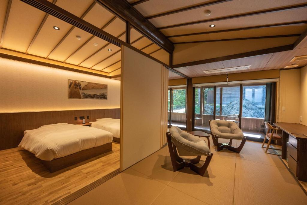 Echigo Nagano Onsen Rankeiso Tatami Room