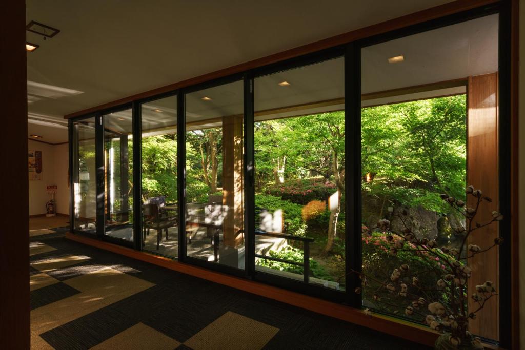 Echigoheiya Yahikorenzan Ichibounoyu Hoho Garden View