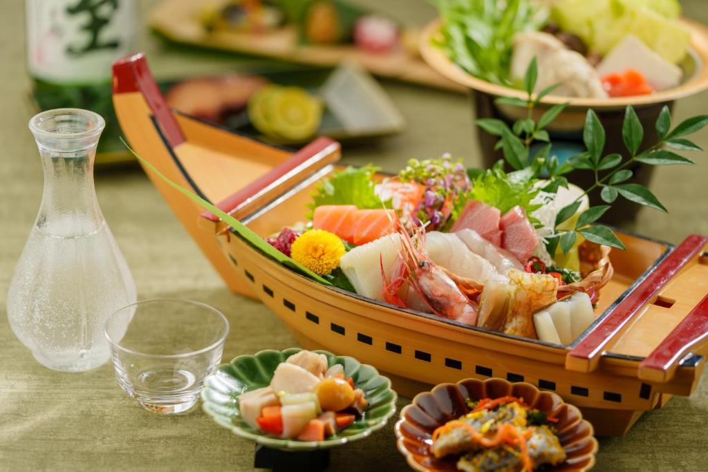 Echigoheiya Yahikorenzan Ichibounoyu Hoho Kaiseki Meal