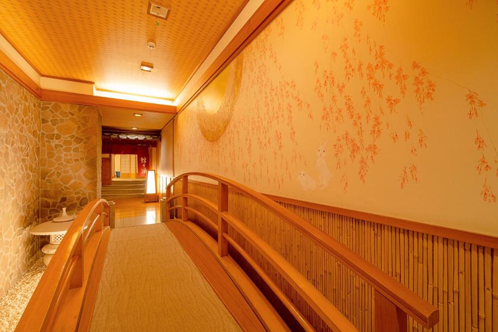 Echigoheiya Yahikorenzan Ichibounoyu Hoho Wooden Corridor
