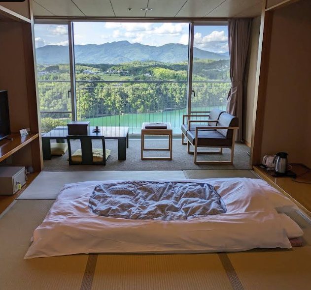 Enakyo Onsen Hotel Yuzuriha Mountain View Room