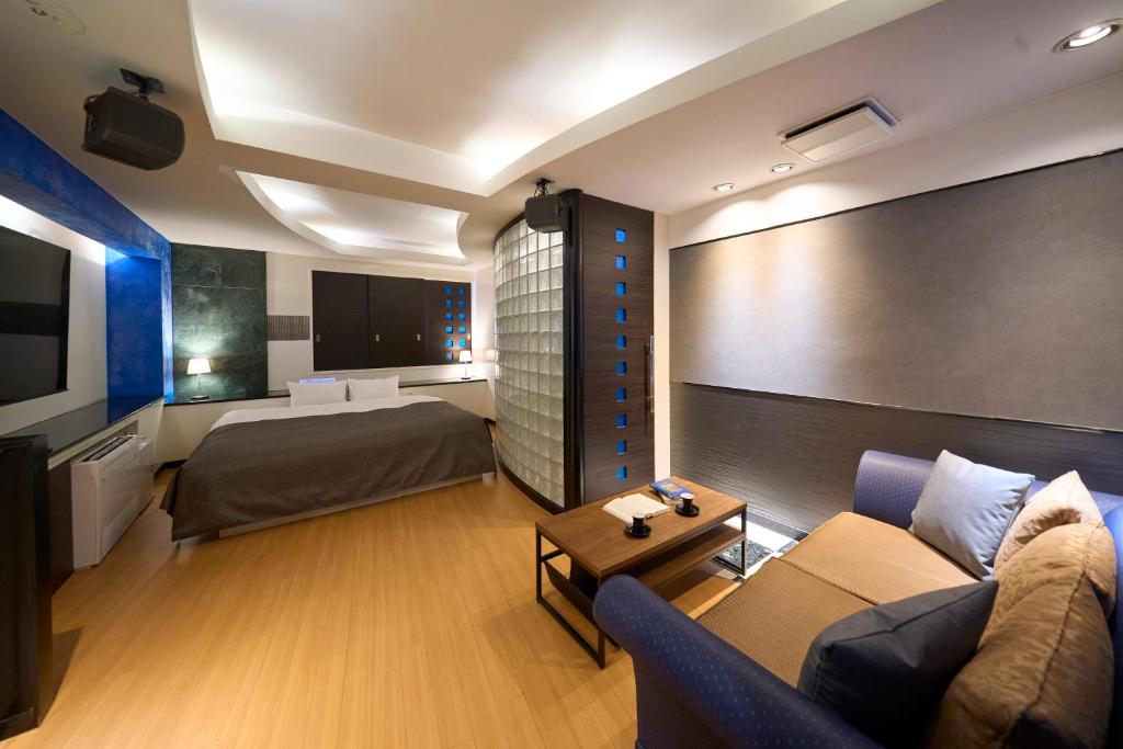 Fiesta Hayama Modern Room