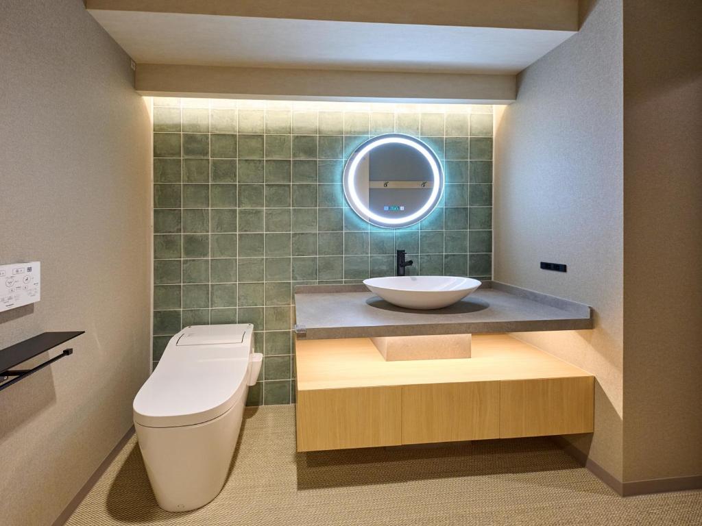 Fugaku Hanabusa Modern Bathroom