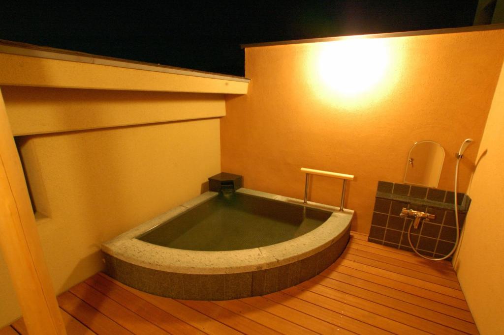 Fugaku Hanabusa Private Open Air Bath