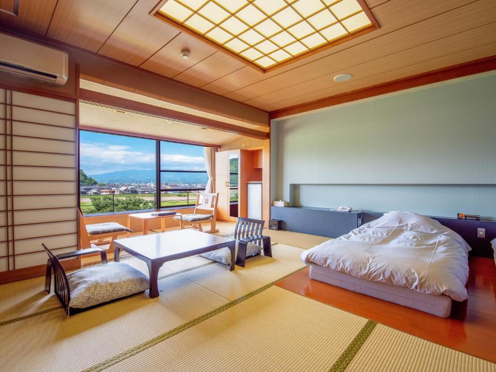 Fugaku Hanabusa Tatami Room