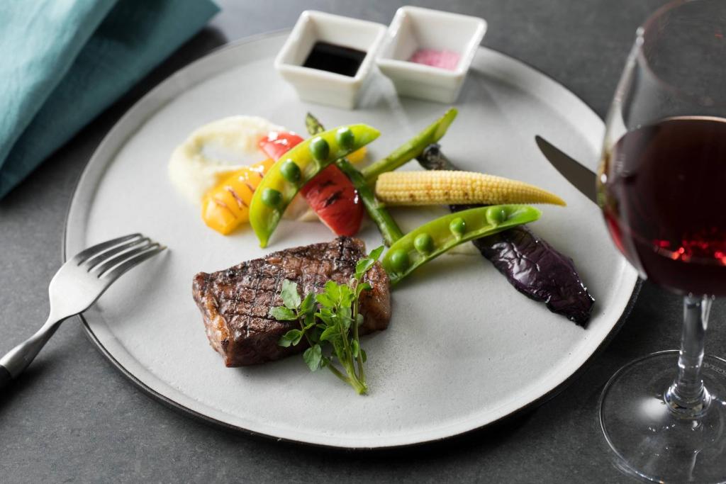 Fuji Marriott Hotel Lake Yamanaka Steak Dinner