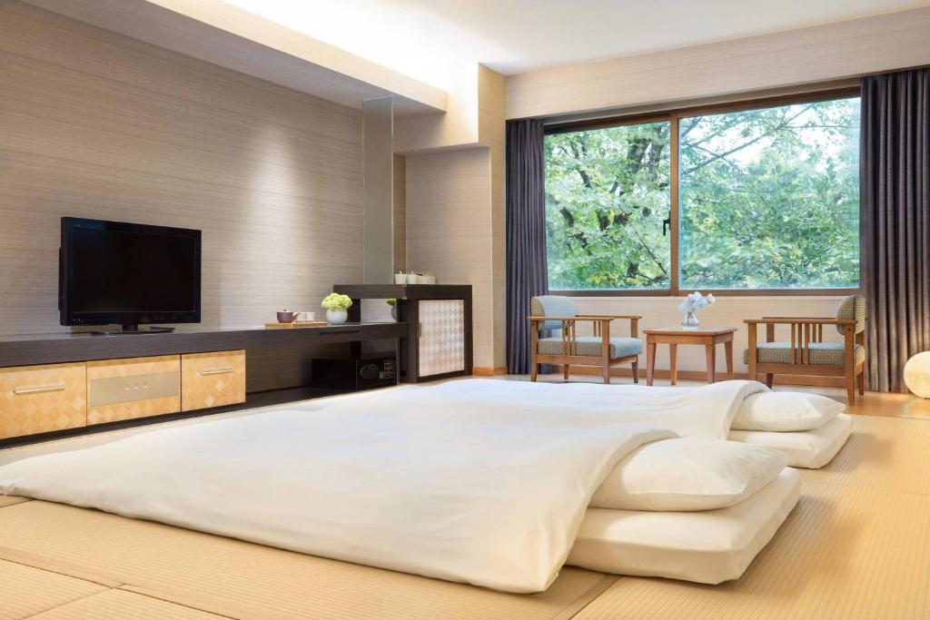 Fuji Marriott Hotel Lake Yamanaka Tatami Room