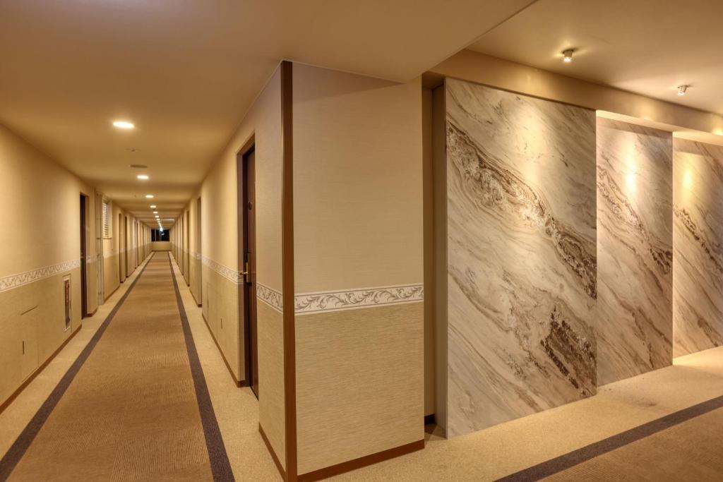 Fuji Matsuzono Hotel Hallway