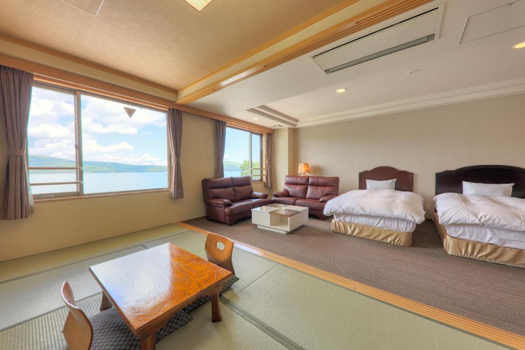 Fuji Matsuzono Hotel Tatami Room