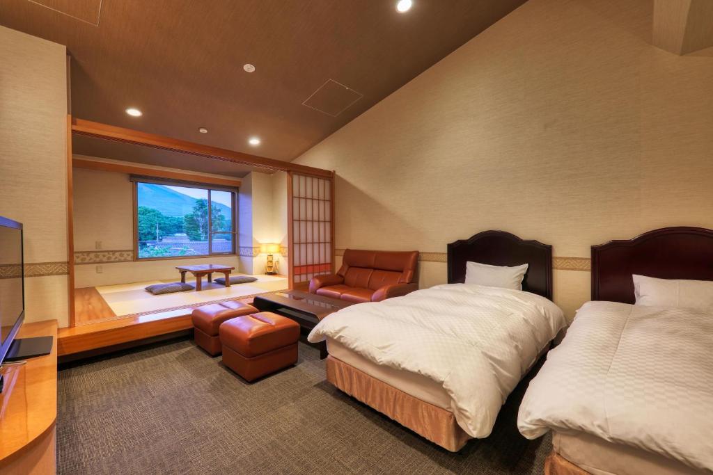 Fuji Matsuzono Hotel Tatami Room