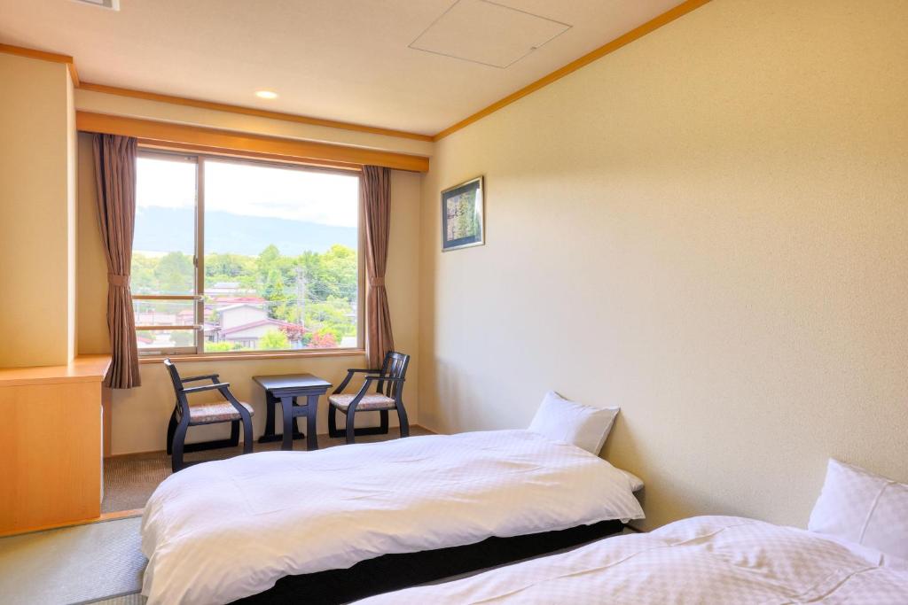 Fuji Matsuzono Hotel Twin Room