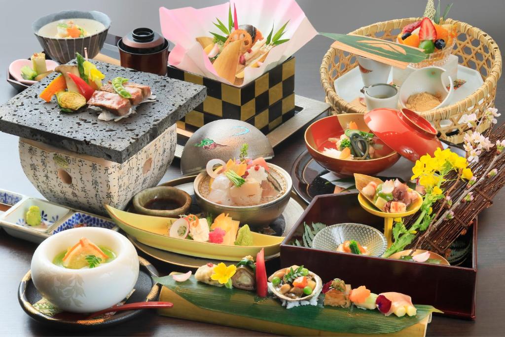 Fuji Onsenji Yumedono Kaiseki Meal
