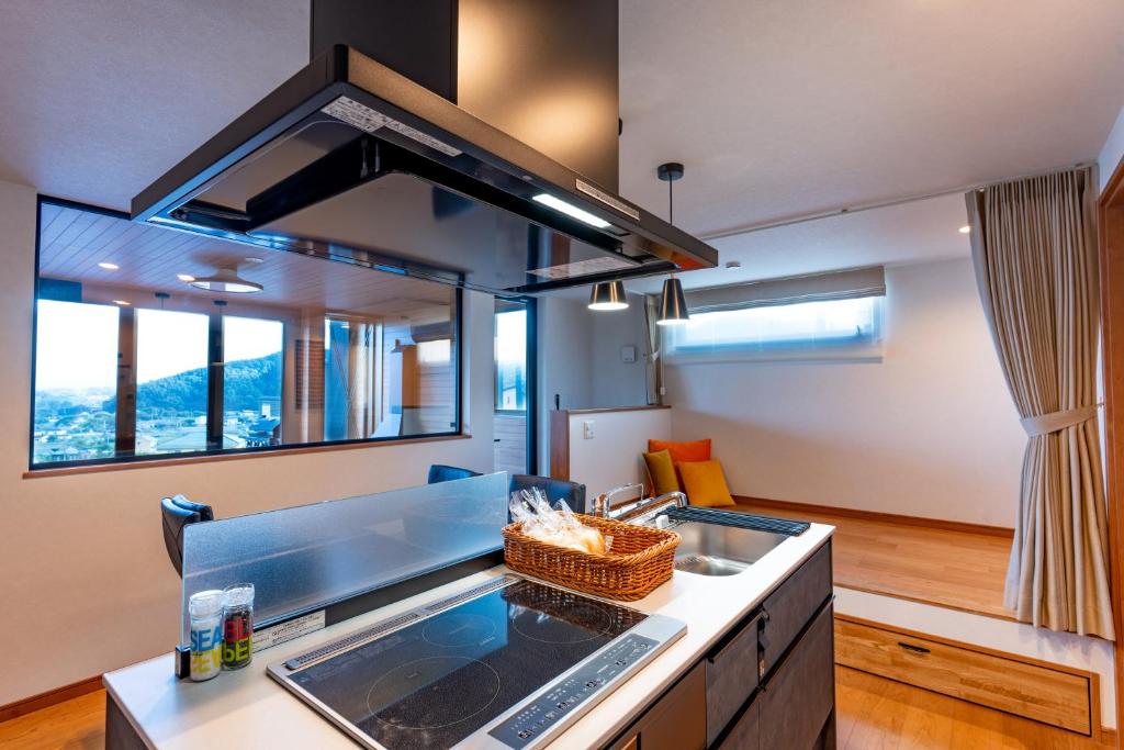 Fuji View Spa Resort Tsumugi Kawaguchiko Kitchen Living Room