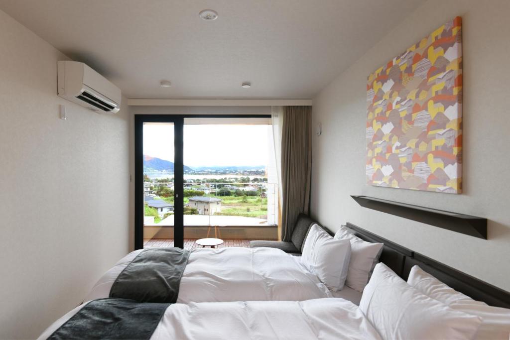 Fuji View Spa Resort Tsumugi Kawaguchiko Twin Room