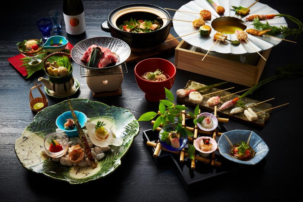 Fujiiso Kaiseki Dinner