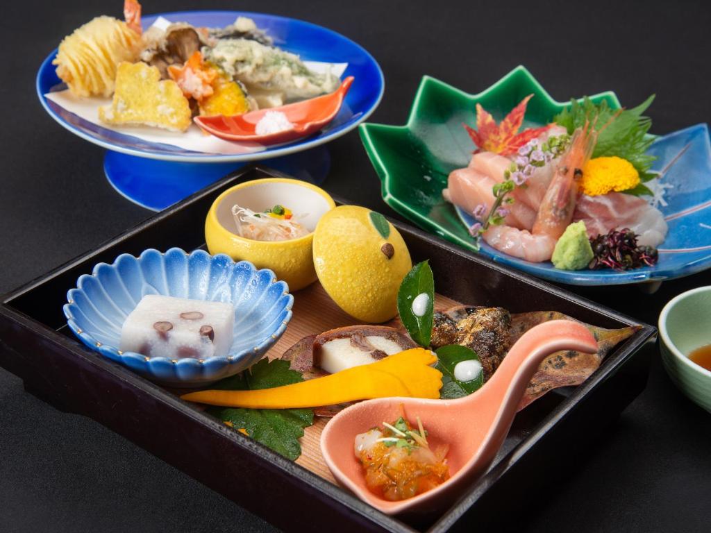 Fukubikiya Kaiseki Meal