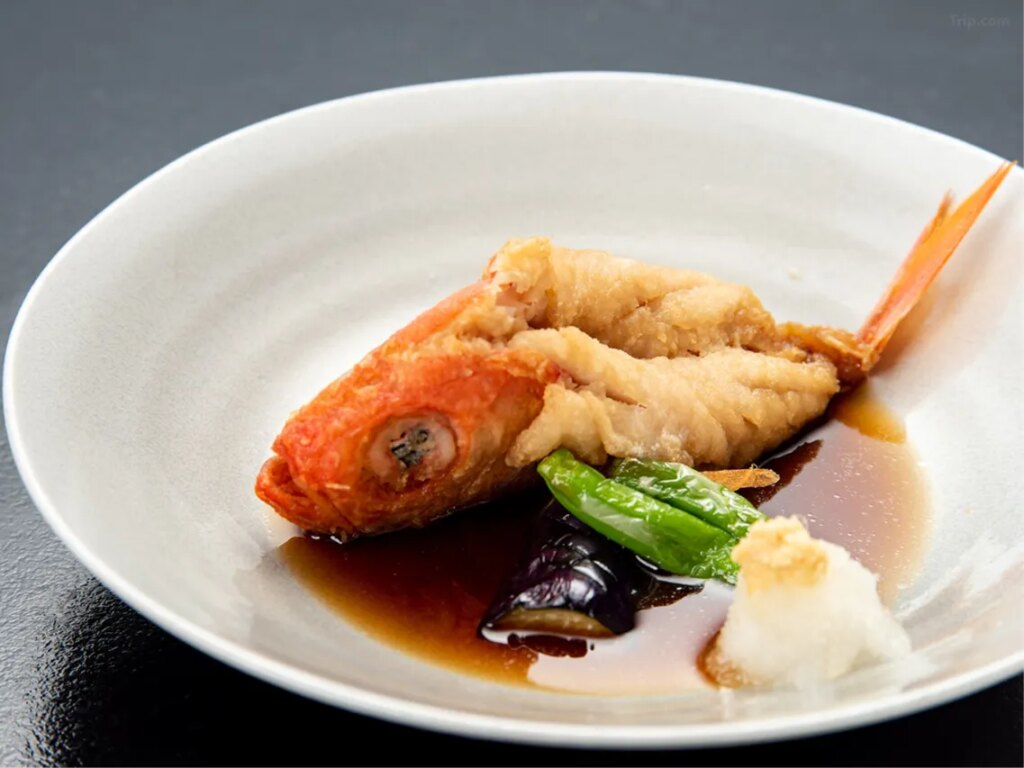 Fukujuso Braised Fish Dish